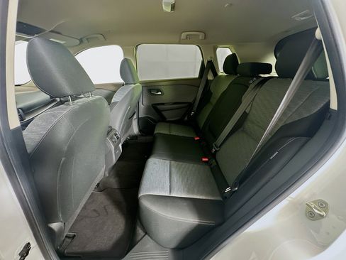 Used 2023 Nissan Rogue SV FWD image 26