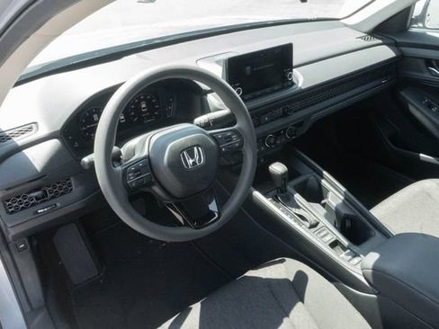 Certified 2025 Honda Accord LX image 4