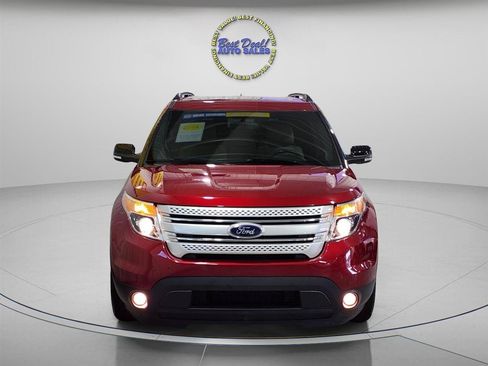 Used 2014 Ford Explorer XLT w/ Equipment Group 202A AWD/4WD image 9