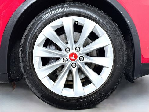 Used 2016 Tesla Model X image 9