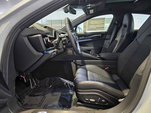 New 2025 Porsche Panamera 4 image 25