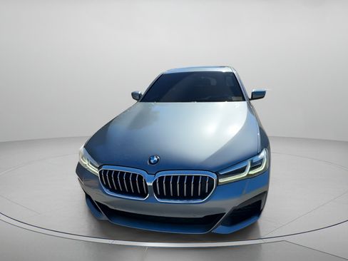 Used 2021 BMW 530i w/ M Sport Package RWD image 10
