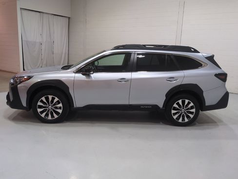 Used 2024 Subaru Outback Limited AWD/4WD image 6