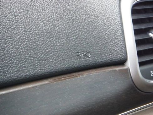 Used 2018 Jeep Grand Cherokee Limited w/ Trailer Tow Group IV image 32