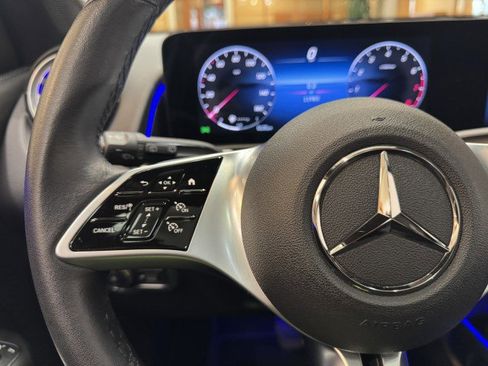 Certified 2025 Mercedes-Benz GLB 250 image 20