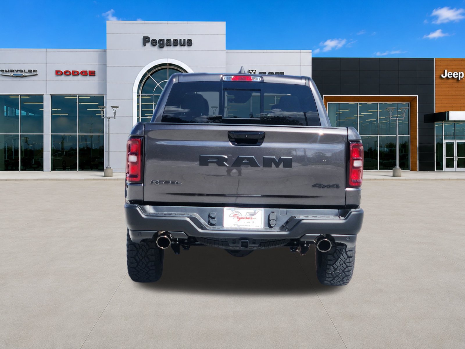 New 2027 RAM 1500 Rebel w/ Rebel Level 2 Equipment Group AWD/4WD image 8