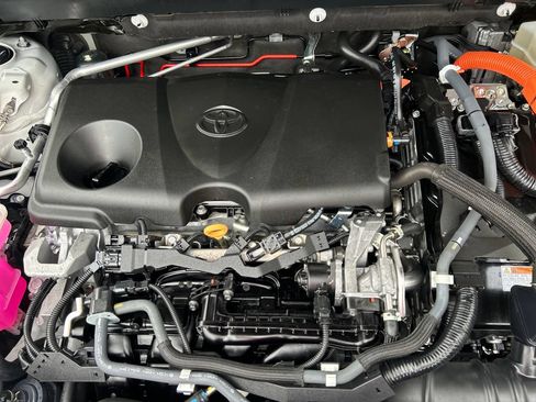 Certified 2021 Toyota RAV4 XLE Premium AWD/4WD image 23