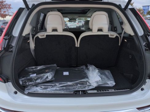 New 2026 Volvo XC90 B6 Ultra image 27