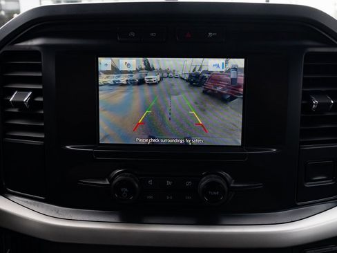 Used 2022 Ford F150 XLT image 16