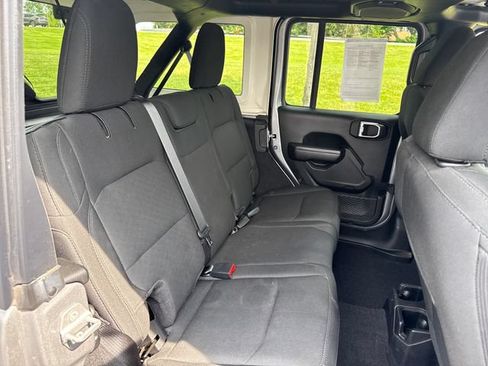 Used 2021 Jeep Wrangler Unlimited Sport AWD/4WD image 14