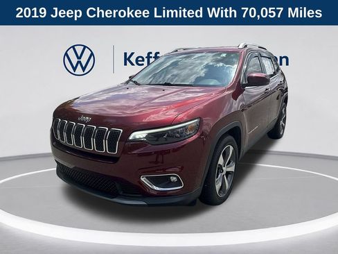 Used 2019 Jeep Cherokee Limited FWD image 1