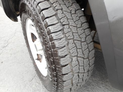 Used 1996 Jeep Cherokee 4WD 4-Door image 11