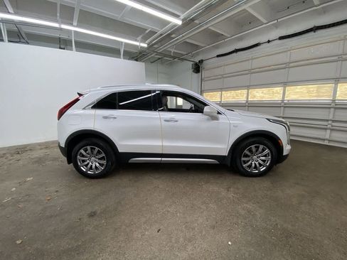 Used 2020 Cadillac XT4 Premium Luxury w/ Driver Awareness Package image 7