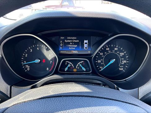 Used 2018 Ford Focus SE image 20