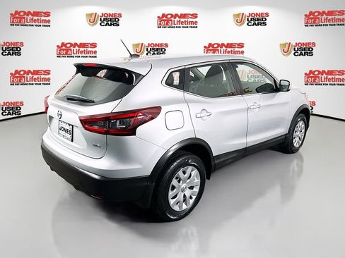 Certified 2020 Nissan Rogue Sport S image 15