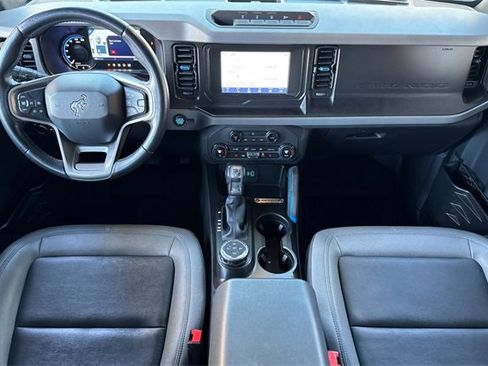 Used 2021 Ford Bronco Black Diamond w/ Sasquatch Package image 13