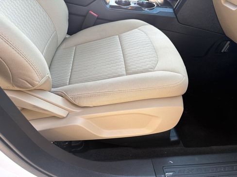 Used 2017 Ford Explorer FWD image 31
