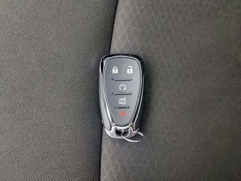 Used 2022 Chevrolet Malibu LT FWD image 32