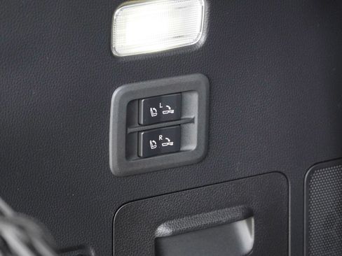 Used 2025 Lexus LX 600 4WD w/ Interior Upgrade Package image 41