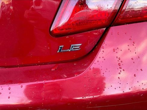 Used 2007 Toyota Camry LE image 9