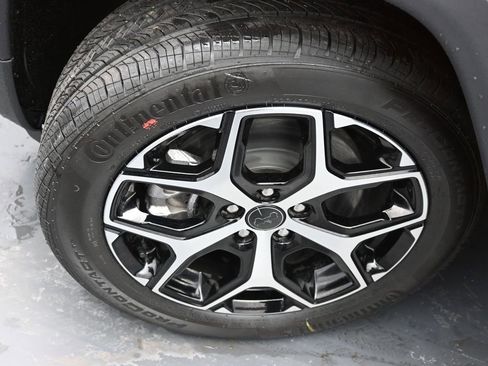 New 2026 Jeep Compass Limited image 18