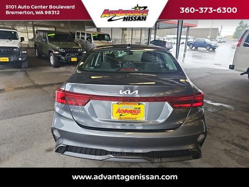 Used 2024 Kia Forte LXS image 4