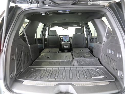 Used 2025 GMC Yukon AT4 w/ Premium Trailering Package AWD/4WD image 30