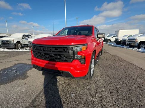 Used 2022 Chevrolet Silverado 1500 Custom image 3