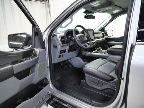 Used 2025 Ford F150 Lariat w/ Equipment Group 501A Mid AWD/4WD image 14