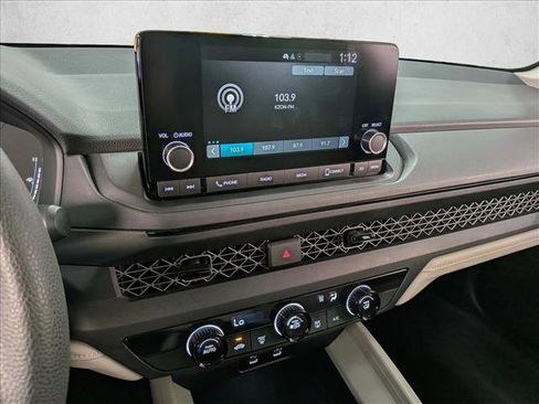 Used 2025 Honda Accord LX image 13