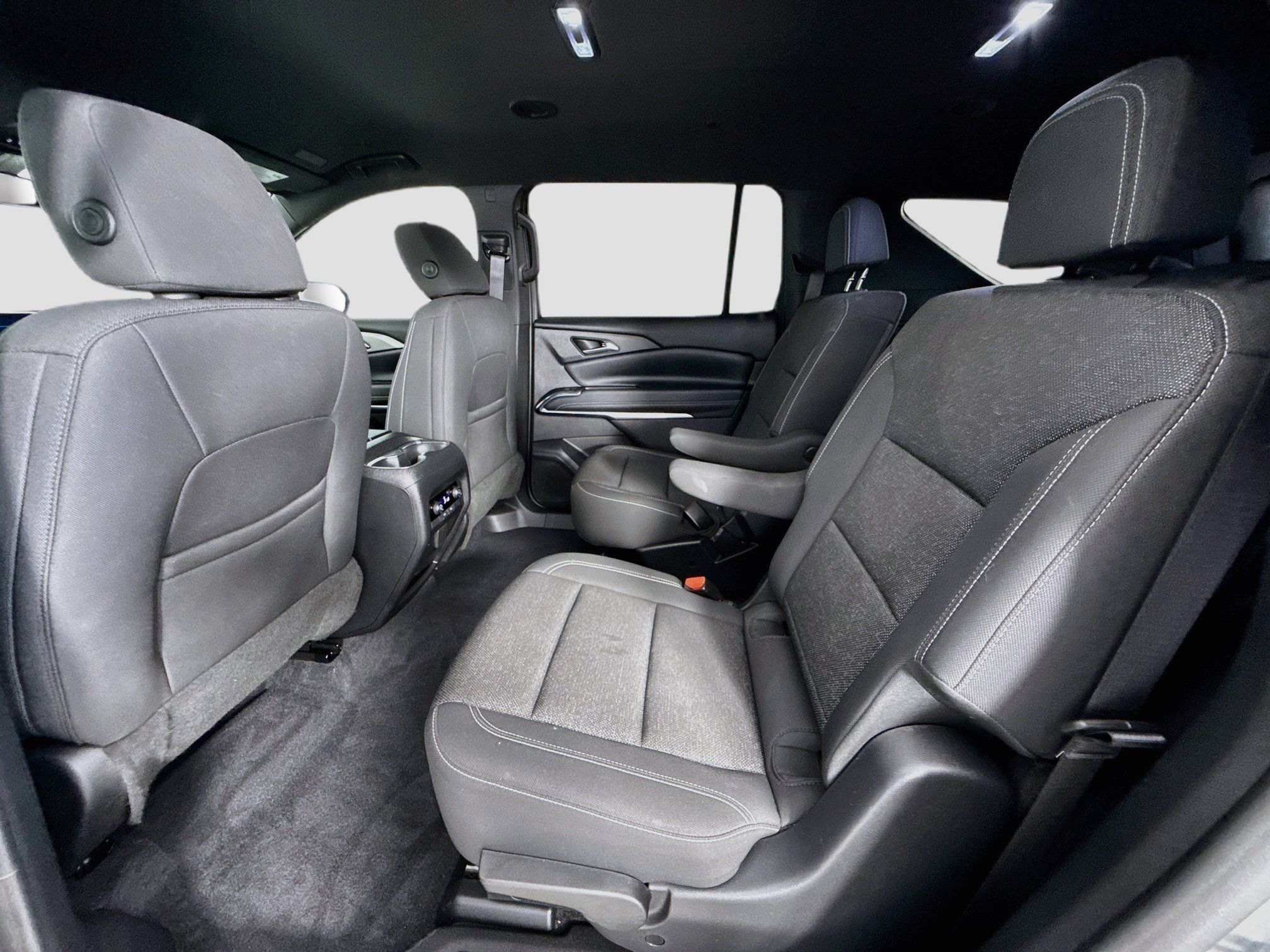 Used 2025 Chevrolet Traverse LT w/ Driver Confidence Package AWD/4WD image 25