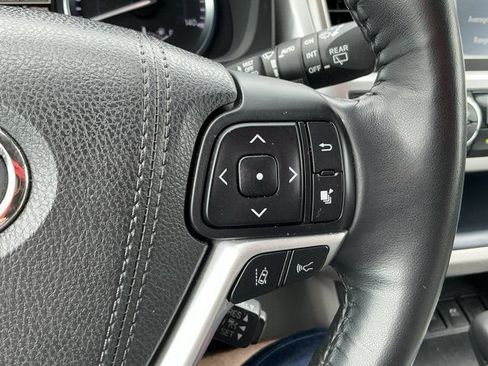 Used 2018 Toyota Highlander Limited Platinum w/ Protection Package #3 AWD/4WD image 30