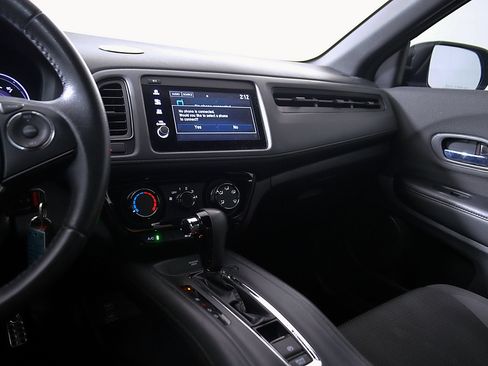 Used 2022 Honda HR-V Sport image 29