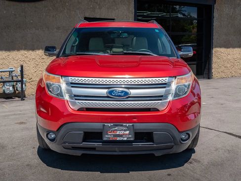 Used 2011 Ford Explorer XLT w/ 202A Rapid Spec Order Code FWD image 3