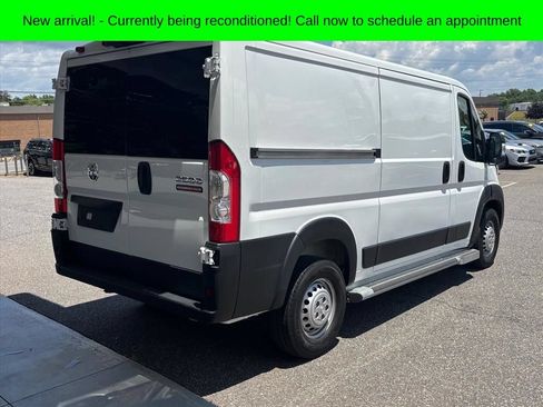 Used 2025 RAM ProMaster 2500 w/ U-Haul Equipment Group FWD image 26