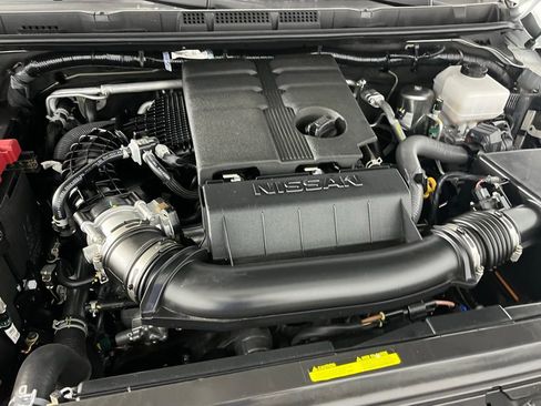 Used 2025 Nissan Frontier PRO-4X w/ Pro Premium Package image 31