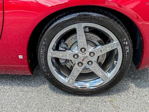Used 2008 Chevrolet Corvette Convertible w/ Preferred Equipment Group RWD image 21