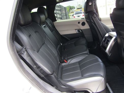 Used 2017 Land Rover Range Rover Sport HSE AWD/4WD image 6