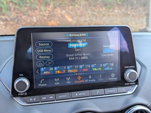 Used 2024 Nissan Sentra SV image 27