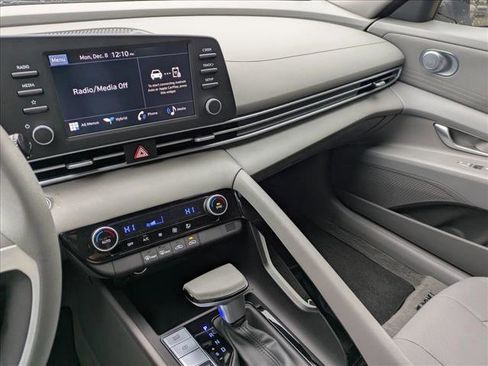 Used 2025 Hyundai Elantra Blue w/ Cargo Package image 13