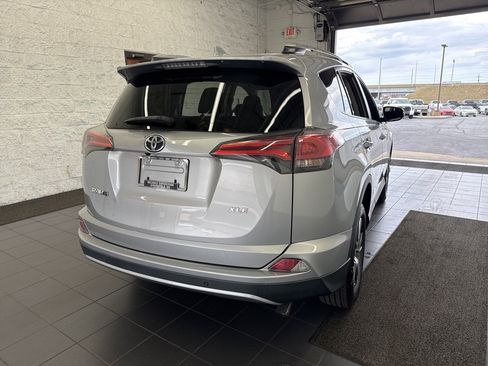 Certified 2018 Toyota RAV4 XLE image 7