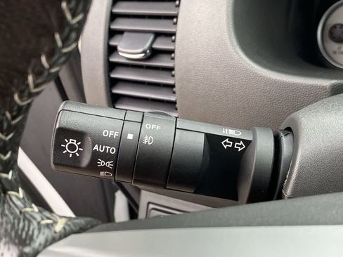 Used 2020 Nissan Frontier PRO-4X w/ Pro-4x Utility Package image 26