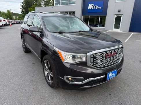 Used 2017 GMC Acadia Denali w/ LPO, Floor Liner Package AWD/4WD image 5