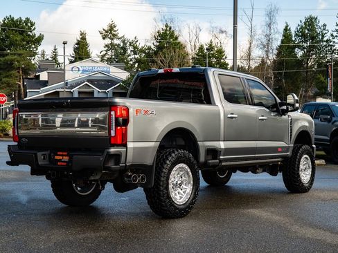 Used 2025 Ford F350 Platinum w/ Platinum Plus Package image 4