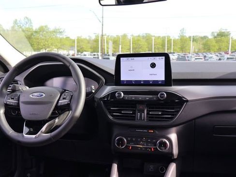 Used 2023 Ford Escape Active AWD/4WD image 18