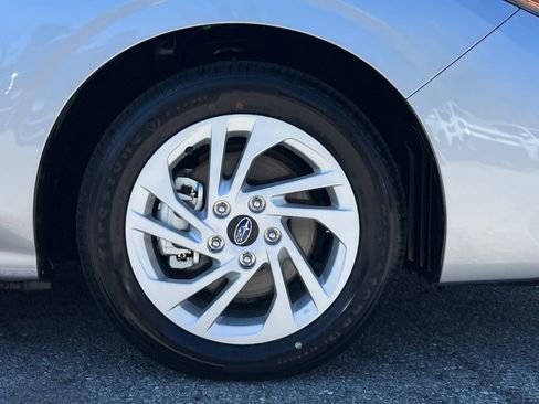 Certified 2025 Subaru Impreza 2.0i image 8