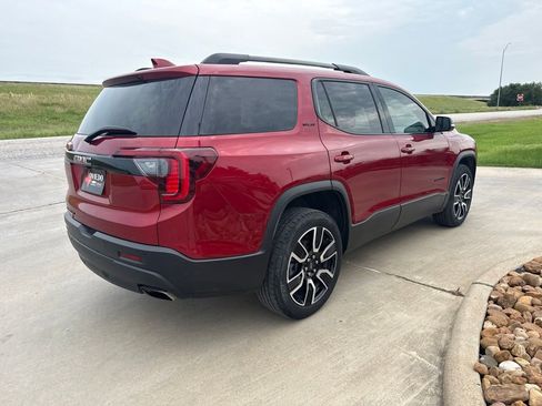 Used 2021 GMC Acadia SLE w/ Elevation Edition FWD image 5