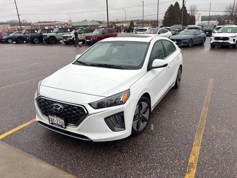 Used 2022 Hyundai Ioniq Limited image 1