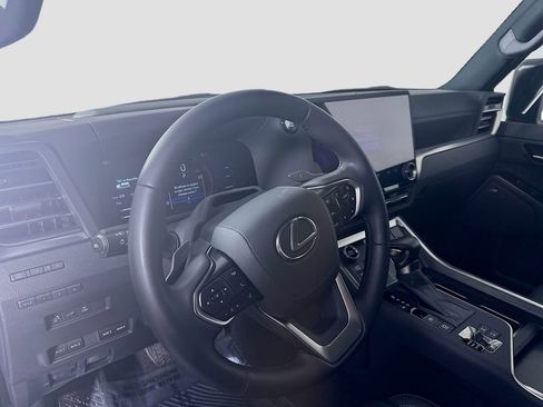 Used 2025 Lexus GX 550 image 24