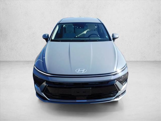 Used 2025 Hyundai Sonata SEL FWD image 3